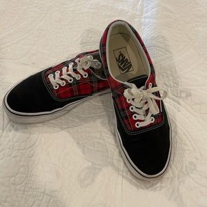 Vans black and red plaid classics!